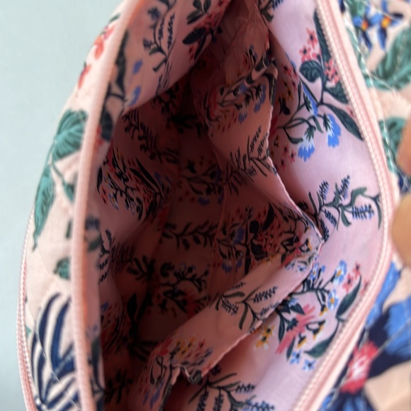 NEW Vera Bradley Triple Zip Hipster crossbody pocketbook - Paradise Coral - Picture 9 of 10